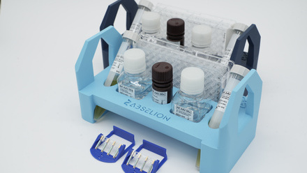 Abselion%E2%80%99s+AAVX+%28back%29+and+AAV9+%28front%29+Total+Capsid+Quantification+Kits.JPG