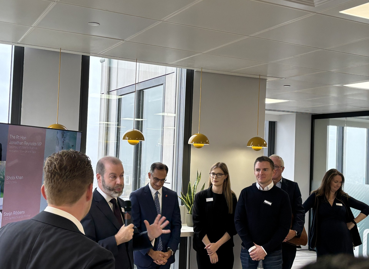 Jonathan Reynolds with industry leaders