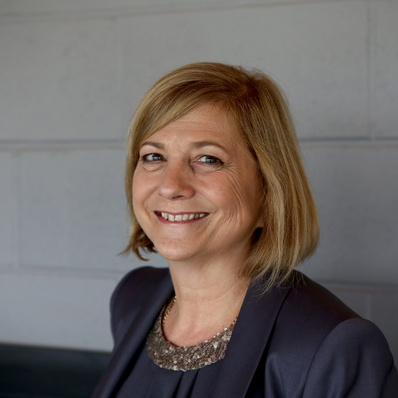 Prof Jackie Hunter