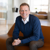 Dr Daniel Mahony