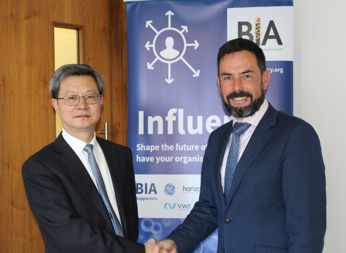 Steve Bates meeting the Mayor of Xiamen September 2019